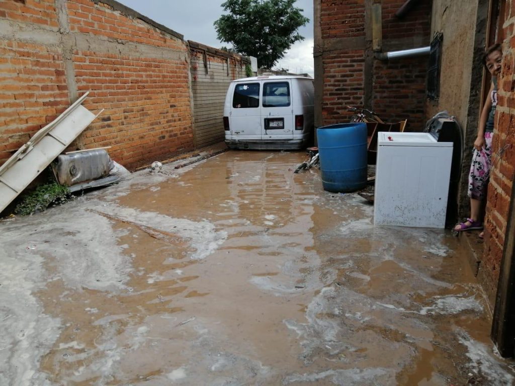 Atendieron Protección Civil y Obras Públicas inundaciones en la Reforma